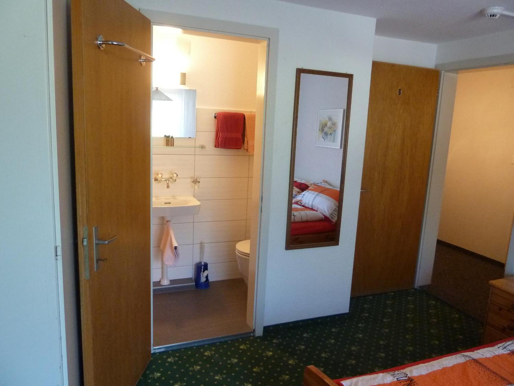 Hotel Restaurant Sunnmatt Aeschi Bei Spiez Luaran gambar